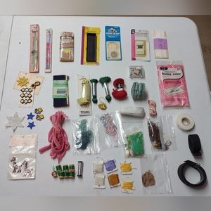 Vtg SEWING SUPPLY LOT  35+ Buttons - Scissors - Bias Tape- Seam Binding- Zippers